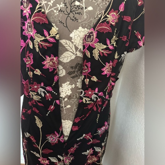 JS Collections Cecelia Petal Cocktail Black & Pink Sheath Dress - Size 10 NWT - Picture 7 of 11